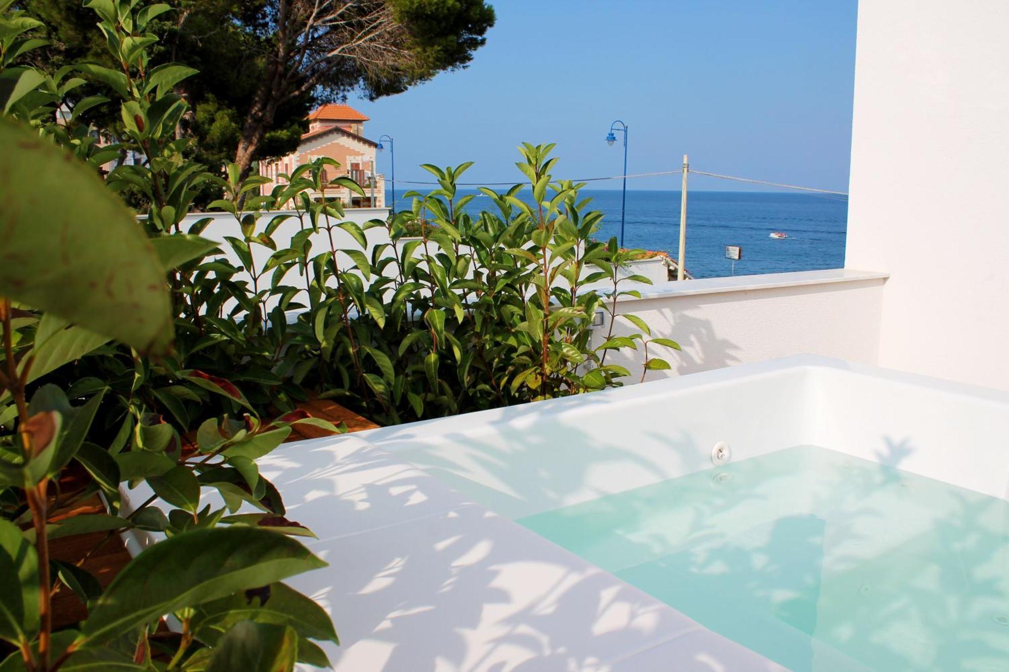 Unico Boutique Hotel D'Arte Монделло Экстерьер фото